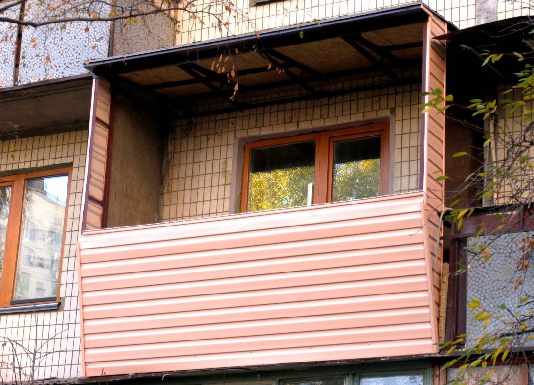 Остекление и отделка балкона в Тамбове
